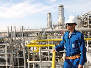 Saudi Aramco's move to add new potential partners to the company’s slate of future capital projects will help promote diversification and infrastructure enhancement in support of Saudi Vision 2030. (File photo)