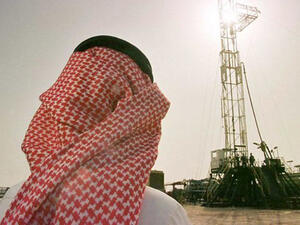 The Saudi Cabinet of Ministers met Monday in Riyadh to review market sentiments expressed last week at an international energy conference in Houston. (File photo)