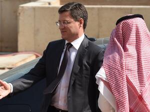 In September, Novak met with Saudi Oil Minister Khalid al-Falih on the sidelines of the G20 summit in China to discuss ways to reverse a slide in crude oil prices. (AFP/File)