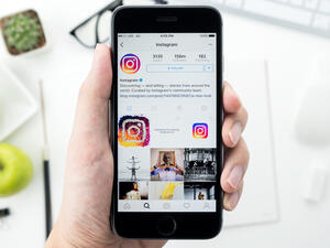 Live streaming can be launched by pressing a big red button labelled "Go Insta." (Shutterstock/ArthurStock)