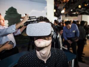 Google's Daydream mobile VR platform is set to rival Samsung's Gear VR. (AFP/Ramin Talaie)