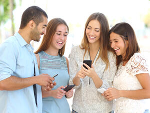 When the teens saw their own photos with a large number of likes, researchers saw activity across a wide variety of regions in the brain. (Shutterstock)