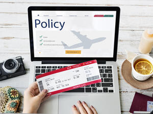 While some people have gotten used to online services, others still prefer to travel through agencies. (Shutterstock)

