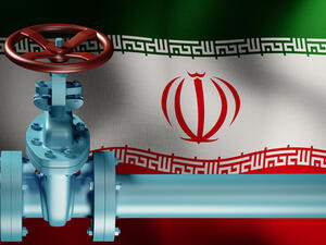 قدرة إيران على شحن 4 ملايين برميل خلال 24 ساعة أمر عادي في ضوء إنتاجها الحالي البالغ 3 ملايين برميل يوميًا، فضلاً عن المخزون النفطي لديها، الذي خزنته أثناء فترة العقوبات، في الموانئ الإيرانية