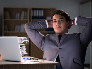 Meeting deadlines, starting and ending meetings on time, not extending lunch breaks, and being conscious of others’ time are all essential to demonstrate your sense of punctuality. (Shutterstock)
