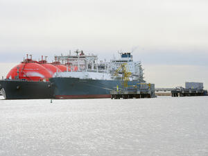 Bahrain's new LNG Import Terminal will form a vital part of the energy infrastructure of the country.  (Shutterstock/Vytautas Kielaitis)