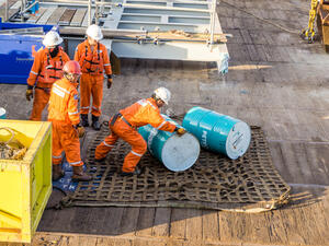 The Emirati Safwan Petroleum Technologies company allocated $2m initial investments for the Egyptian market. (Shutterstock/Wan Fahmy Redzuan)