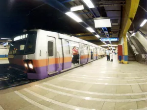 Last year, Egypt’s transportation ministry announced it would double the price of Cairo's metro tickets to EGP 2 before the end of the 2016 fiscal year, but the changes were not implemented. (Wikimedia Commons)