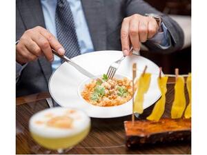 The menu features a sumptuous 3-course offering that are crafted for professionals on a break, meeting with clients or taking time out for quick eats with friends.