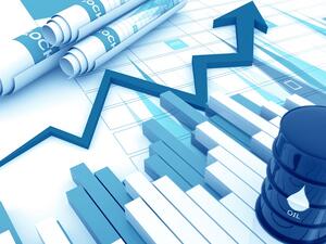 صعدت أسعار النفط أكثر من 1% إلى أعلى مستوى لها هذا العام