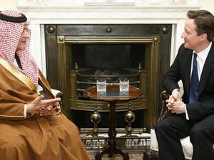 British Prime Minister David Cameron meets Saudi Foreign Minister in 2011 (AFP / Akira Suemori)
