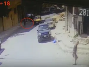 مركبة تدهس شخصين في الاردن