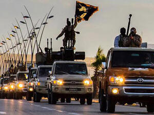 قافلة عسكرية لمقاتلين من تنظيم داعش/ أرشيفية