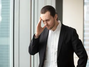 من أسباب الدوخة عند الوقوف الشقيقة