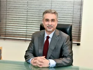 الدكتور هاني سكلا

