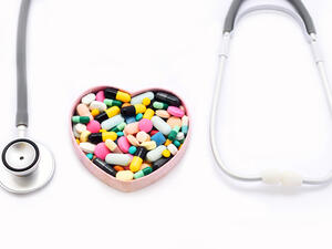 التوقف عن تناول العقاقير المخفضة للكولسترول يمثل خطر على المدى الطويل