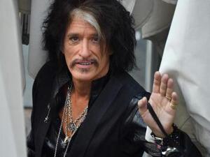 Joe Perry (Twitter) Joe Perry (Twitter)