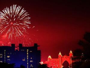 Fireworks over Atlantis, The Palm in Dubai, on December 25, 2016. (Marwan Naamani/ AFP) Fireworks over Atlantis, The Palm in Dubai, on December 25, 2016. (Marwan Naamani/ AFP)