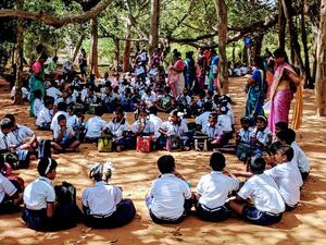 An international 'utopian' community (Twitter)