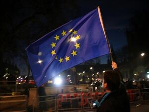 The European Union has announced the extension of sanctions against Syrian authorities until June 1, 2018. (Daniel Leal-Olivas/ AFP)