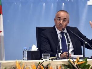 وزير الداخلية الجزائري نور الدين بدوي يعلن نتائج انتخابات مجالس البلديات والولايات 
