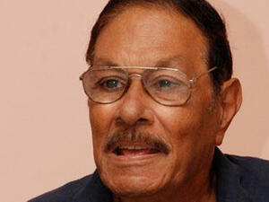 علي لطفي رئيس وزراء مصر في عهد مبارك