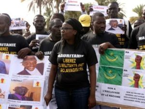 ناشطون مناهضون للعبودية خلال تظاهرة في دكار

