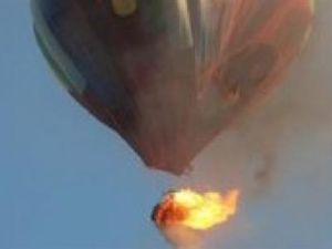 من الانترنت