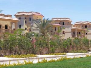 مبان سكنية في مجمع سكني في شرق القاهرة

