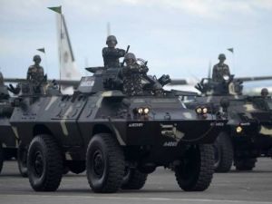 الجيش الصيني يستعرض قوته