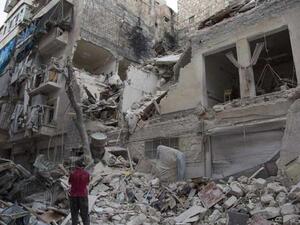 31 قتيلا في غارات جوية للنظام السوري على ريف دمشق
