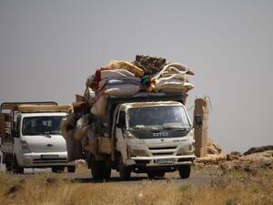 مدنيون يفرون من درعا