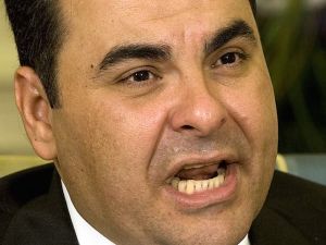 اعتقال رئيس السلفادور السابق بشبهة فساد