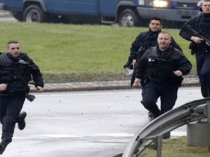 انفجارات في مخزن ذخائر في فرنسا 