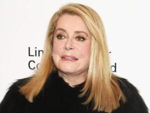 الممثلة الشهيرة كاترين دينوف