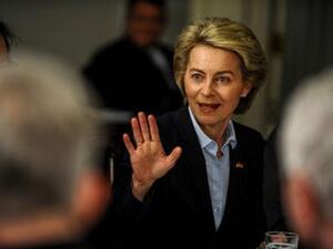 وزيرة الدفاع الألمانية أورسولا فون دير ليين
