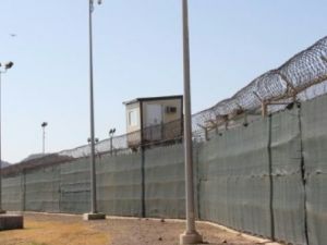 المحكمة الأميركية العليا تعزز شرعية محاكم غوانتانامو

