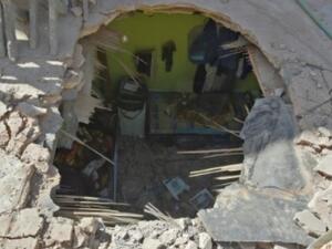 منزل اصابه صاروخ اطلقه المتمردون الحوثيون 
