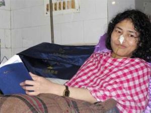 إيروم شارميلا، المعروفة بـ”المرأة الحديدية”