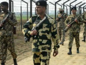 مقتل جندي في هجوم على معسكر للجيش الهندي في كشمير