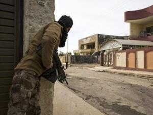 عنصر من القوات الخاصة العراقية في الموصل

