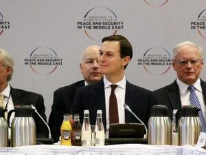 كوشنير خلال مشاركته في مؤتمر وارسو
