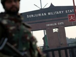 أربعة قتلى في هجوم على قاعدة عسكرية في كشمير الهندية