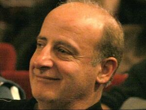 الكاتب والمترجم الفلسطيني خيري حمدان