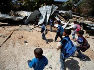 محكمة إسرائيلية تؤجل قرارا هدم قرية الخان الأحمر 
