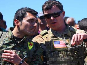 اكراد سوريا يرحبون بقرار واشنطن تسليحهم وتركيا تعتبره غير مقبول