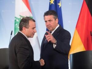 باسيل وغبرييل خلال مؤتمرهما الصحافي في برلين
