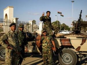 عناصر من القوات الموالية للمشير خليفة حفتر في مدينة بنغازي الليبية

