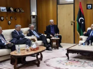 سفراء بريطانيا وفرنسا واسبانيا يزورون طرابلس الليبية للمرة الاولى منذ 2014
