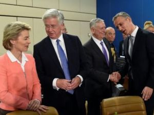 خلال اجتماع للحلف في بروكسل الخميس

